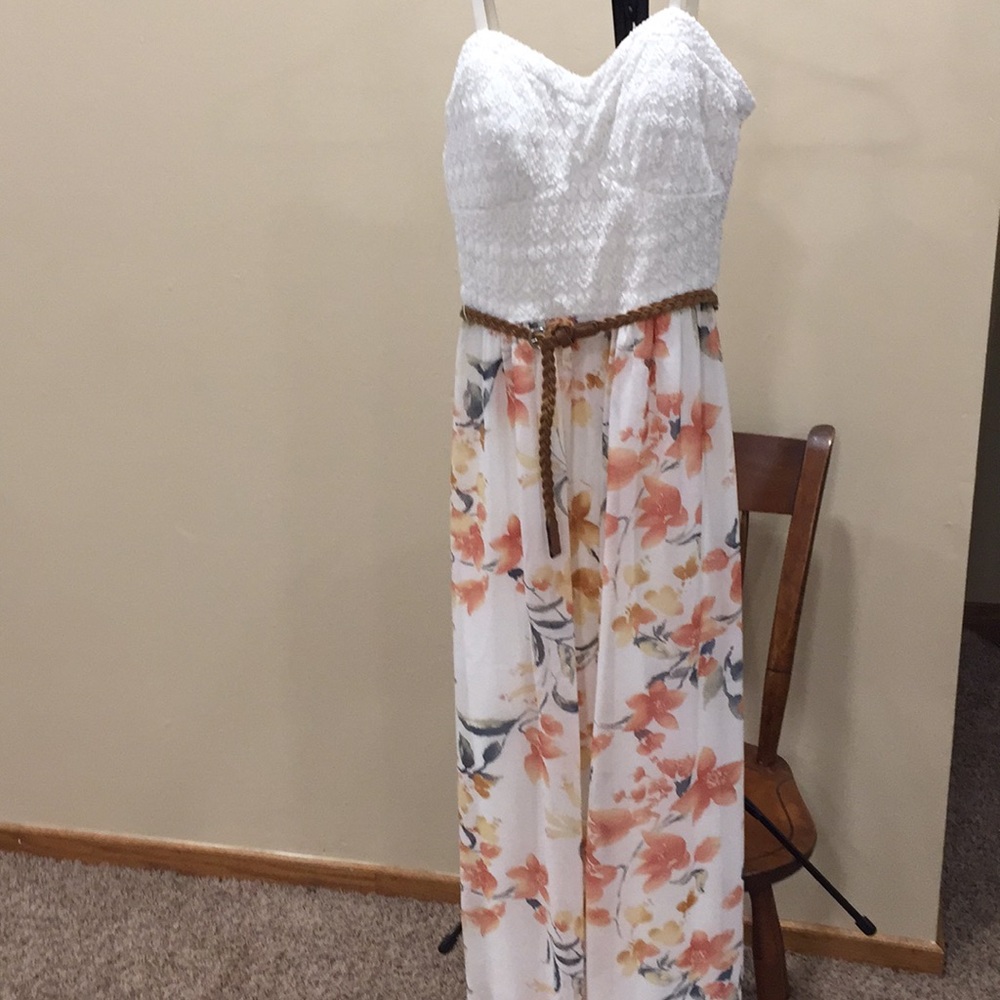 Juniors lace maxi dress size L